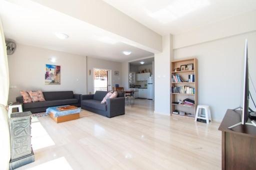 Lavish & Spacious Apt With Stunning Seaview, 10 Min Ath Airport Artemida  Ngoại thất bức ảnh